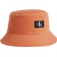 Calvin Klein - MONO LOGO PATCH BUCKET HAT Orange
